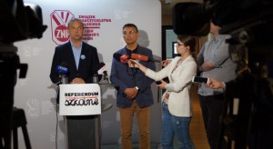 Broniarz: Marszałek Sejmu sabotuje referendum ws. reformy edukacji