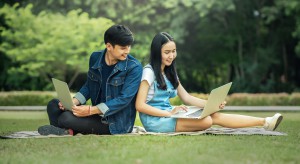 Zmiany w szkolnictwie: Młodzi będą woleli studiować za granicą?