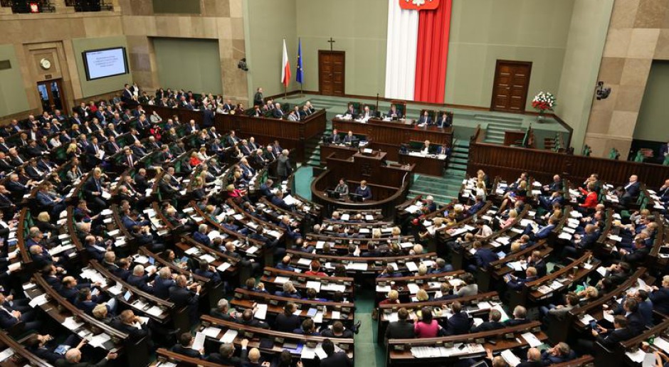 W środę zbiera się Sejm; zajmie się wnioskiem o wotum nieufności wobec szefa MSWiA