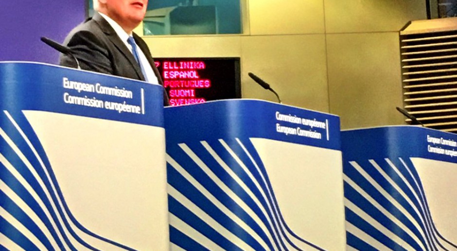 Weto Andrzeja Dudy odbiło się w Brukseli, w Komisji Europejskiej