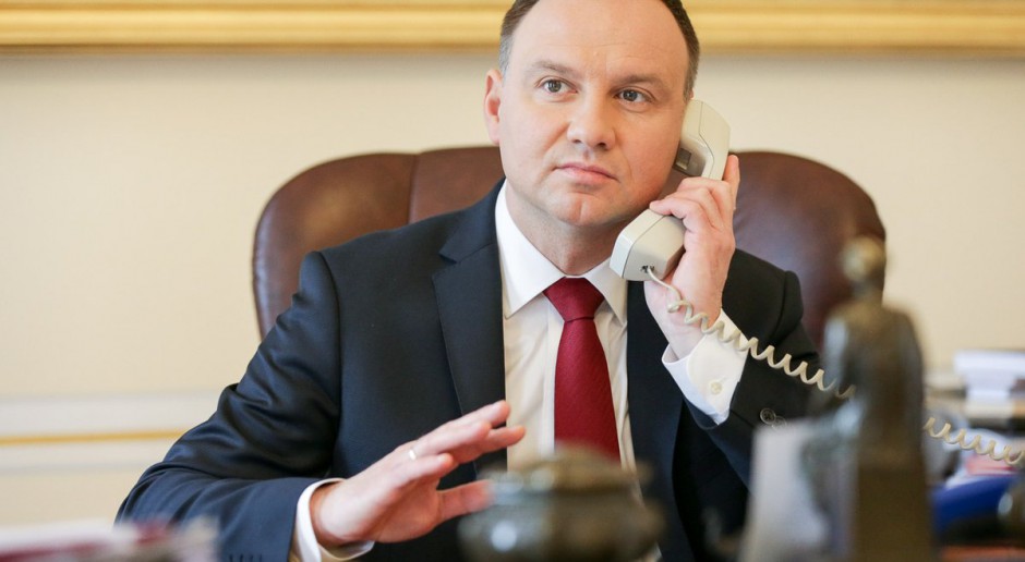 Rozmowa telefoniczna prezydentów Polski i Francji