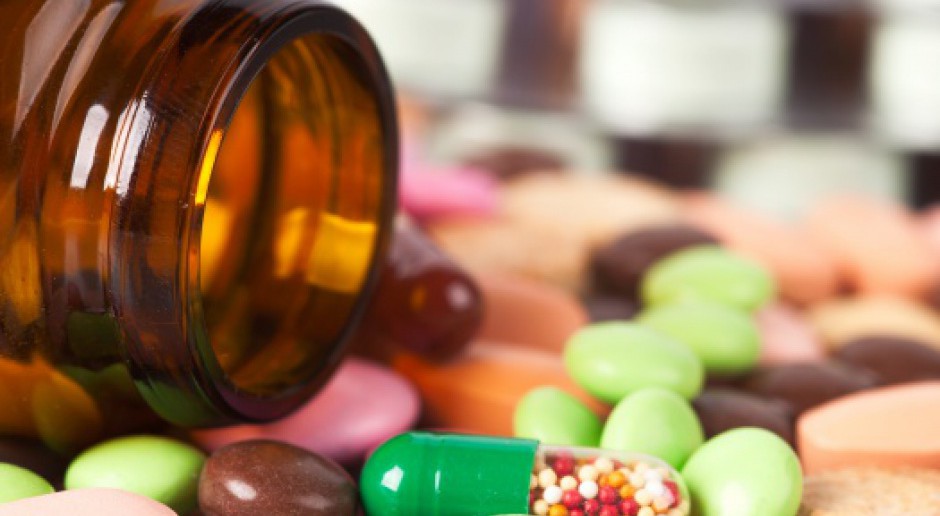 MZ: Prace nad zasadami sprzedaży leków w sklepach – wstrzymane