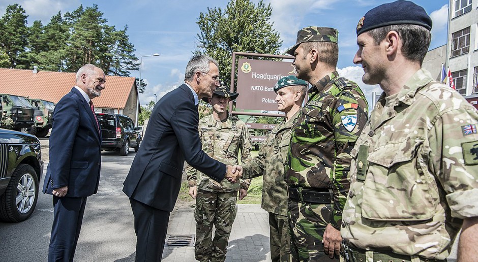 NATO wyśle trzech obserwatorów na manewry Zapad-2017