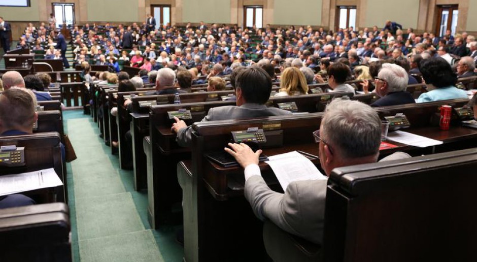 Systemem obsługi głosowań w Sejmie: Uruchomienie przesunięte. Posłowie zagłosują &quot;po staremu&quot;