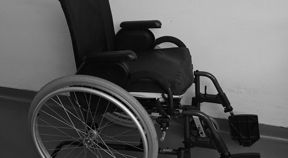 Opiekunowie osób z niepełnosprawnościami chcą podwyżki renty socjalnej