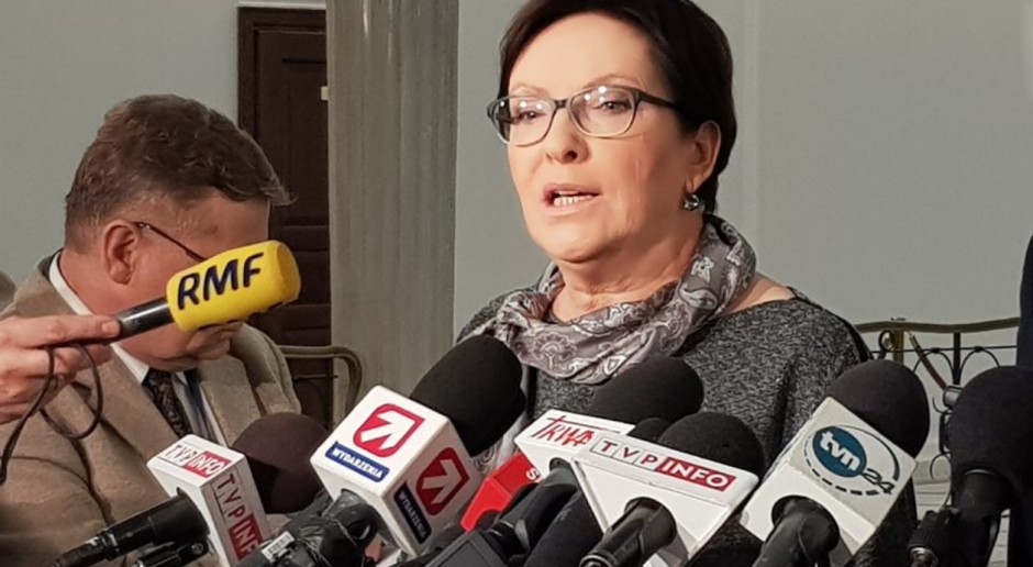 Ewa Kopacz: Premier umiera ze strachu, że może przekroczyć swoje kompetencje