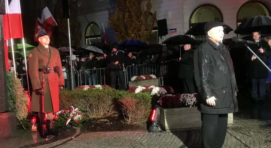 Jarosław Kaczyński: 10 kwietnia staną pomniki ofiar katastrofy i Lecha Kaczyńskiego 
