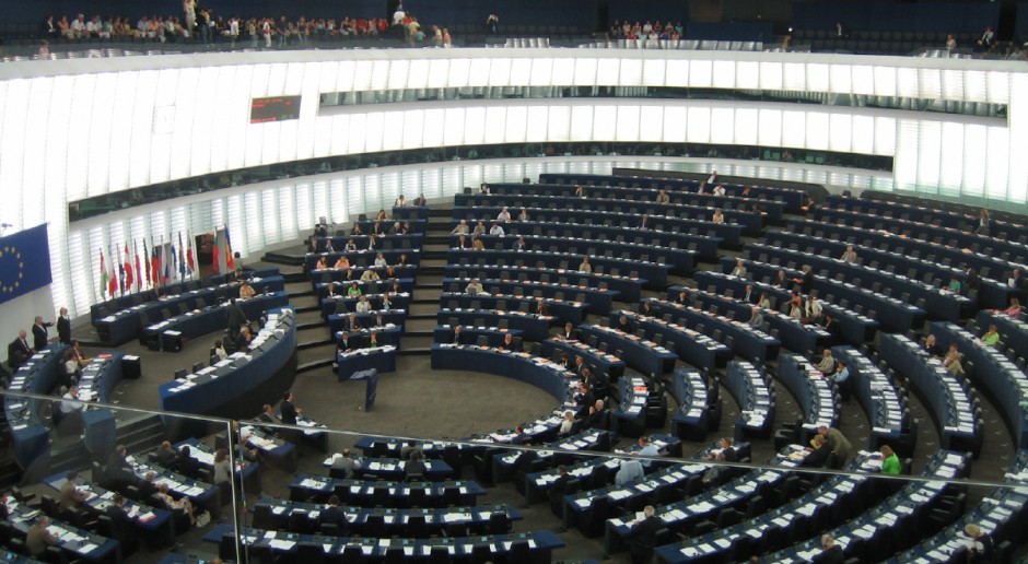 Praworządność w Polsce: Parlament Europejski przyjął rezolucję
