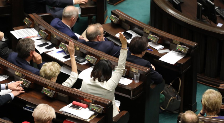 Sejm: Projekt &quot;Ratujmy Kobiety 2017” odrzucony w pierwszym czytaniu
