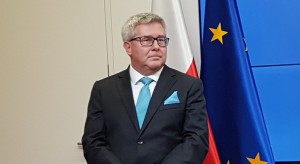 Czarnecki broni premii dla ministrów. "Zarabiają zbyt mało"