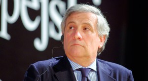 Szef PE chce pozostać na swym stanowisku, jeśli nie zostanie premierem Włoch