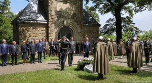 Prezydent Słowenii odsłonił pomnik razem z Andrzejem Dudą