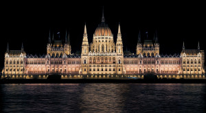 Komisja Wenecka apeluje do Węgier o poczekanie z pakietem ustaw
