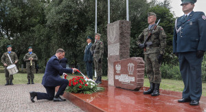 Prezydent złożył wieniec przed Pomnikiem Celników Polskich w Malborku