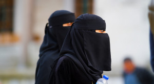 Od czwartku w Holandii wchodzi w życie zakaz noszenia burki
