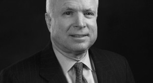 John McCain patronem nowej kwatery głównej NATO?