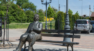 Pomnik bohatera Trylogii stanie w Radomiu