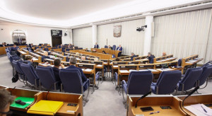 Kancelaria Senatu: 600 ofert na realizację zadań publicznych w zakresie opieki nad Polonią i Polakami