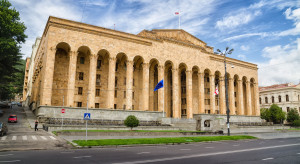 Parlament Gruzji wznowił obrady po protestach