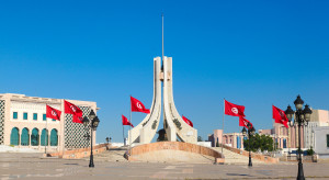 Tunezja: o prezydenturę powalczą Saied i Karui