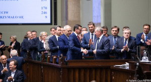 Tylko trzy partie w Sejmie. Koalicja ratuje lewicę