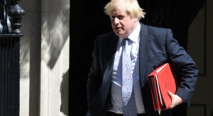 Wygwizdany w Szkocji Boris Johnson wyszedł tylnymi drzwiami ze spotkania ze szkocką premier