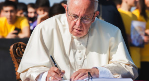Papież rozważa wprowadzenie grzechu ekologicznego do Katechizmu