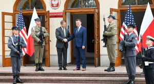 Sekretarz McCarthy: wojska USA w Polsce zwiększają potencjał NATO