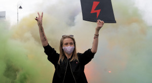 Sondaż: spada poparcie dla protestów Strajku Kobiet